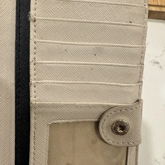 Kate Spade Black and Cream Bow Wallet - Picture 6 of 12